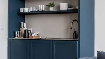 Deluxe Room (Self Check-in with Virtual Front Desk) | Private kitchenette