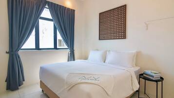 Deluxe Apartment, 1 King Bed, City View | 1 bedroom, free WiFi, bed sheets