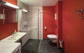 Shower, hair dryer - 2 bedroom gorgeous home in Søgne (Søgne)