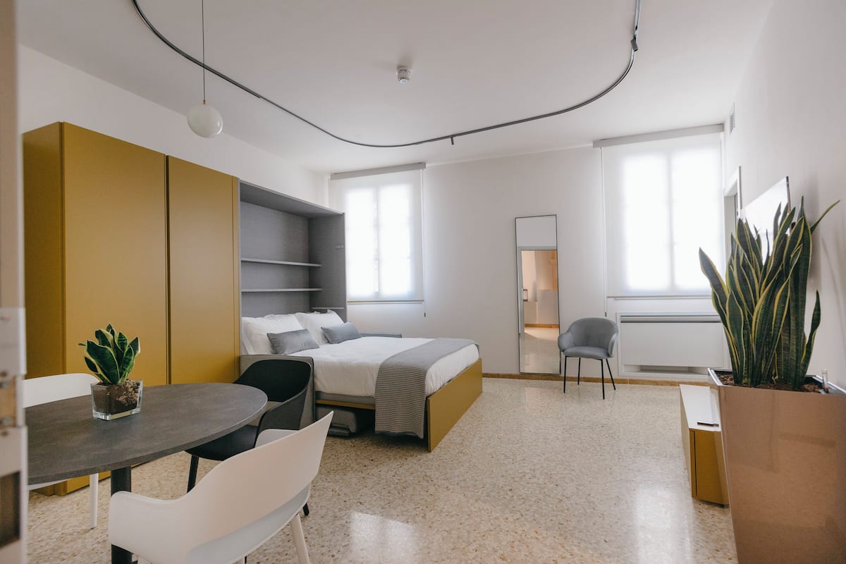 1 bedroom, in-room safe, desk, free WiFi