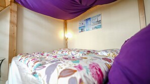 1 soverom, strykejern/-brett, wi-fi og sengetøy