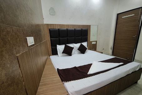 Deluxe Room | Free WiFi