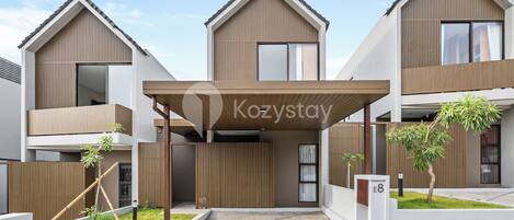 المنشأة من الخارج