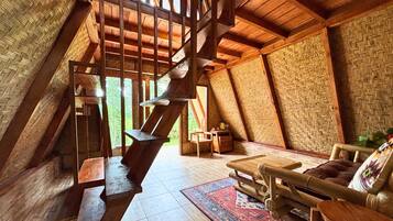 Bamboo Cabin with Bathtub | Living area