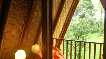 Kabin, bathtub | Balkon