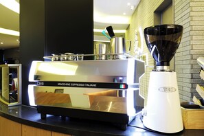 Desayuno autoservicio gratuito (entre semana)