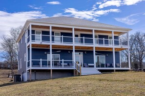 Exterior - Modern lakefront home with wraparound decks, firepit, and stunning water views on both levels. (Hiwassee)