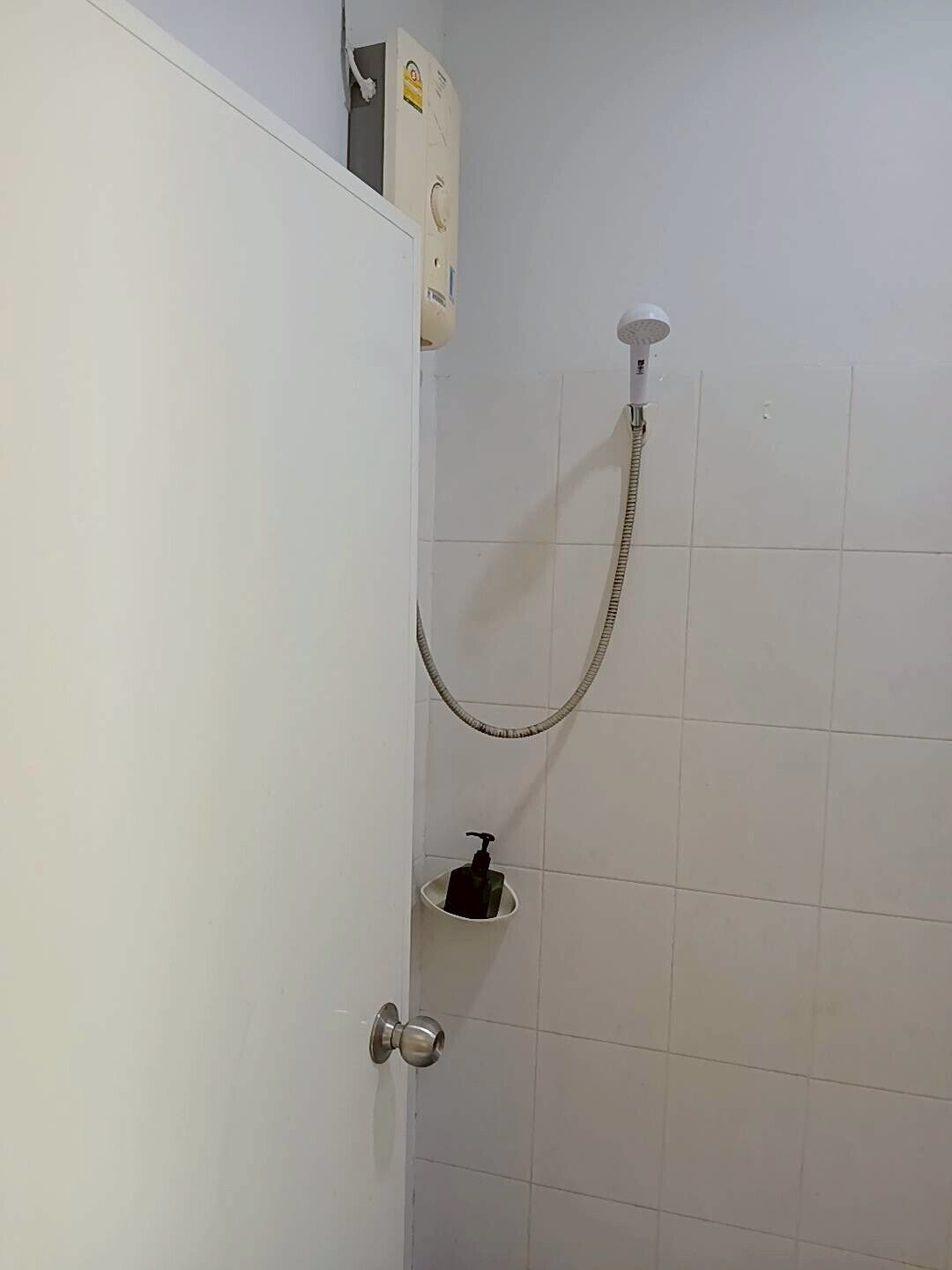 Basic Double Room | Bathroom