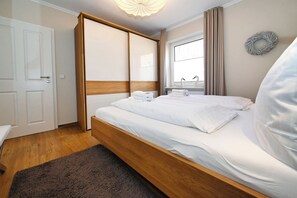 2 bedrooms, free WiFi