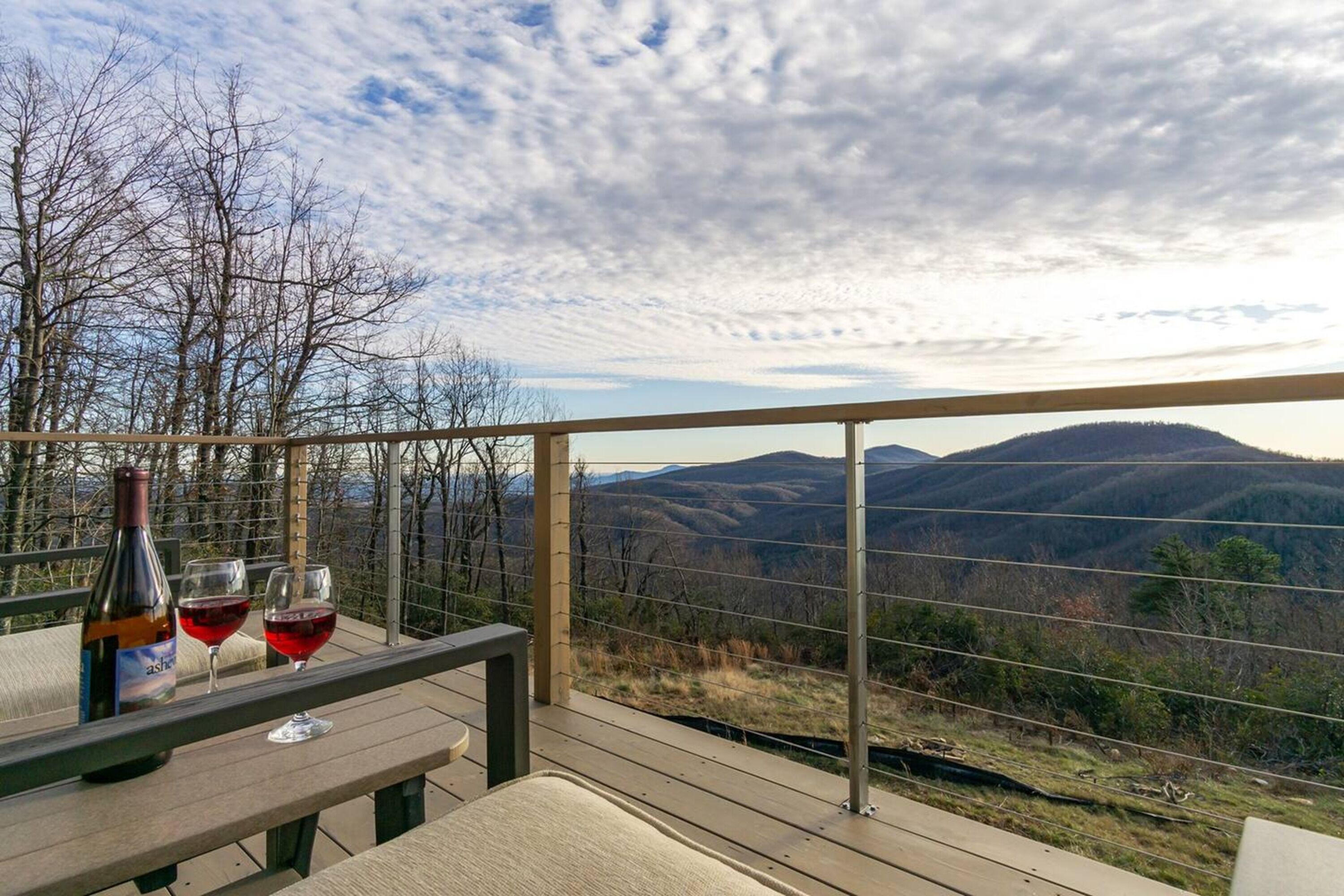 Deluxe House, 3 Bedrooms, Non Smoking, Mountain View | Balcony