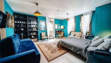 3 Schlafzimmer, Schreibtisch, Bügeleisen/Bügelbrett, Reisekinderbett