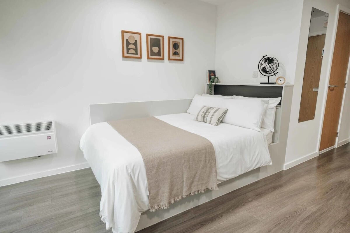 Superior studio, niet-roken | 4 slaapkamers, verduisterende gordijnen, gratis wifi