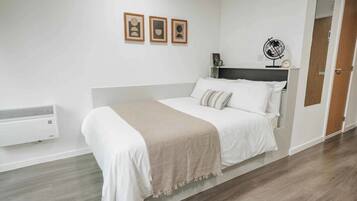 Superior Studio, Non Smoking | Blackout curtains, free WiFi