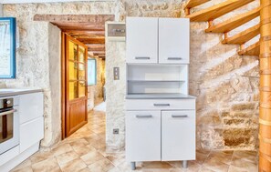 Kühlschrank, Ofen, Herdplatte, Geschirrspüler