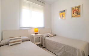 3 عدّة غرف نوم وواي فاي مجانًا وملاءات أسرّة