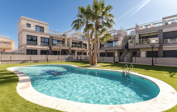Pool - Cozy apartment in Torrevieja (Torrevieja)