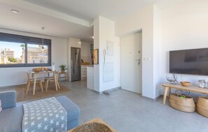 TV - Stunning apartment in Torrevieja with WiFi (Torrevieja)
