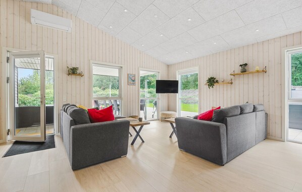 تلفزيون ذكي