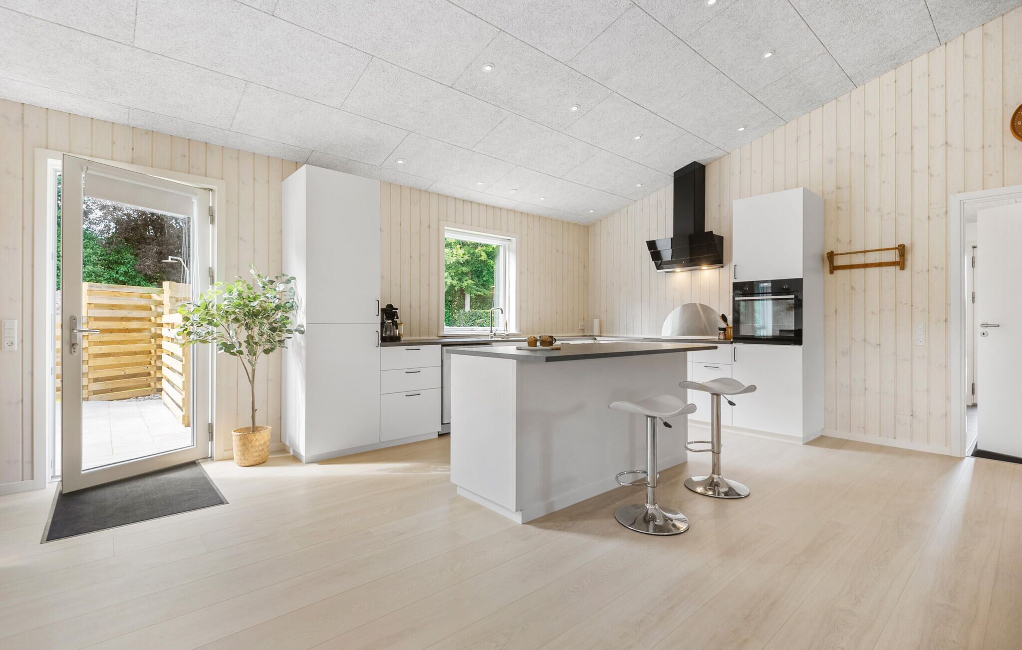 Geladeira, fogão, cooktop, lava-louças