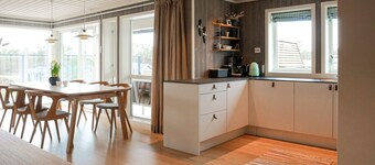 4 bedroom cozy home in Færvik