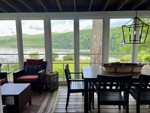 Dining - Waterfront Cottage Retreat By Evergreen Home (Becket)