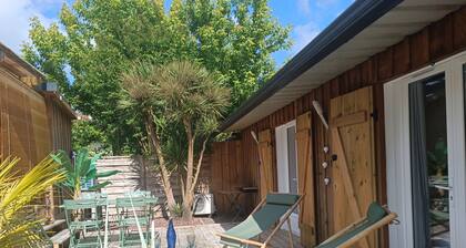 La BISCABANE quiet bicycle path near lakes shopping center Classified ****