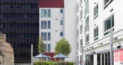 LUXURY 1BR DTLA CONDO