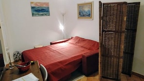 1 bedroom, iron/ironing board, WiFi, bed sheets - Angela's House on the Ancient Walls of Todi for 2/4 people (Todi)