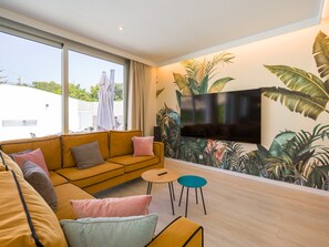 Chalet | Living room - Villa in Maspalomas With Private Heated Pool (San Bartolomé de Tirajana)