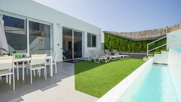 Chalet | Pool | Indoor pool, outdoor pool
