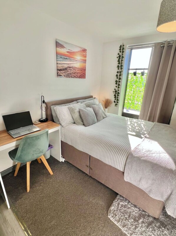 1 bedroom, iron/ironing board, WiFi, bed sheets - Studio in Southwark (Londres)