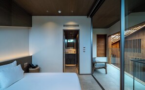 Superior Quadruple Room, Sea View | Premium bedding, down duvets, minibar, desk - Harvest Day Hoi An (Da Nang)