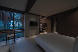 2 habitaciones, minibar, escritorio y wifi gratis