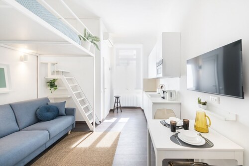Easylife - Studio with Mezzanine in Porta Romana