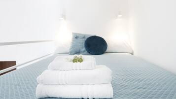 1 habitación, tabla de planchar con plancha, wifi y ropa de cama