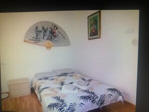3 bedrooms, iron/ironing board, WiFi