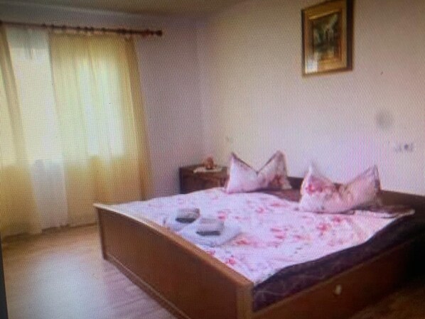 3 Schlafzimmer, Bügeleisen/Bügelbrett, WLAN