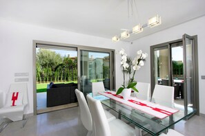 Villa, Accessible | 5 bedrooms, Internet - Casa Linda in Port de Pollen a (Pollenca)