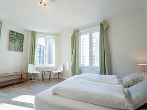 3 Schlafzimmer, Reisekinderbett, kostenloses WLAN