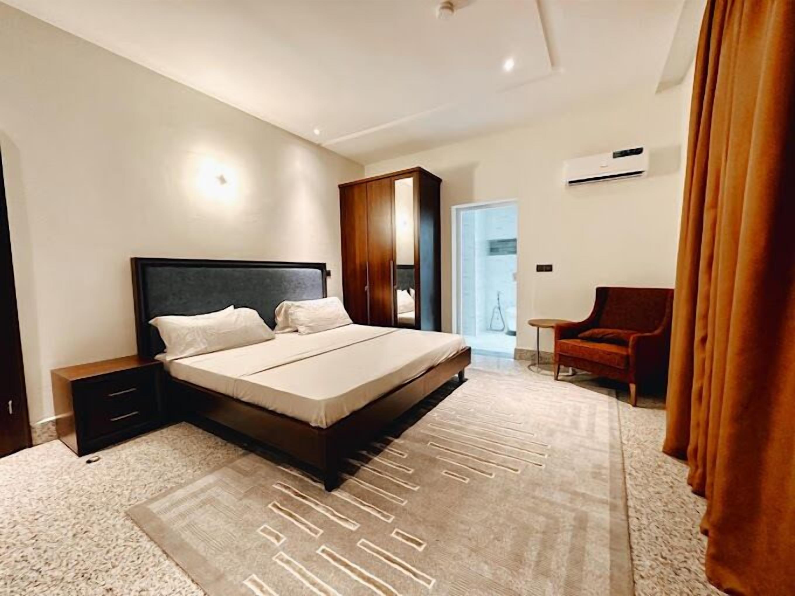 Deluxe Apartment, Balcony, City View | 1 bedroom, in-room safe, desk, laptop workspace