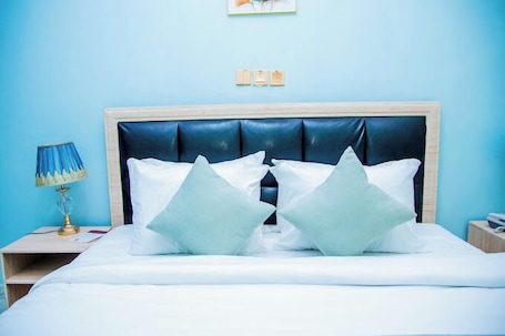 Deluxe Apartment, Balcony, City View | 1 bedroom, in-room safe, desk, laptop workspace