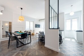 Apartment, 3 Bedrooms, Balcony, Partial Sea View | Living area | 43-inch TV with digital channels - Beautiful family flat with a Sea View (Rapallo)