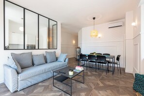 Apartment, 3 Bedrooms, Balcony, Partial Sea View | Living area - Beautiful family flat with a Sea View (Rapallo)