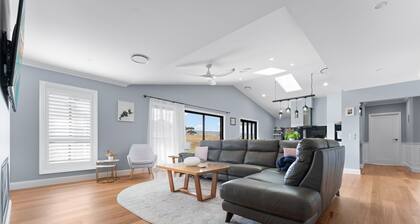 Lovely Laffing Waters - Modern + Peaceful with Gym