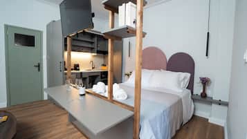 Habitación urbana, 1 habitación, vista al patio | Sábanas de algodón egipcio y ropa de cama de alta calidad