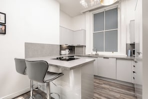 Microwave, stovetop, kitchen islands