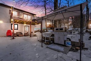 Terrace/patio - Family Friendly - Game Room (Tobyhanna)