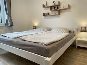 2 Schlafzimmer, Bügeleisen/Bügelbrett, WLAN, Bettwäsche