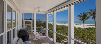 390 Gulf - Beachfront, 4 bed - 4 bath Private Pool - Dog Friendly!