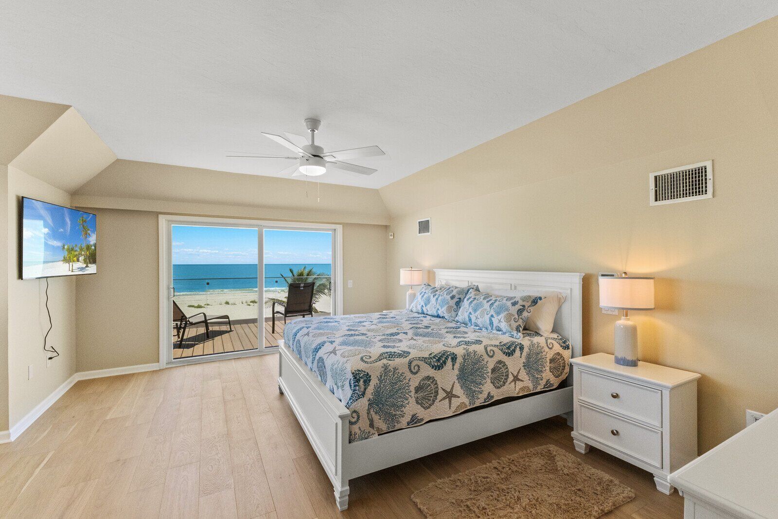 4 chambres, fer et planche à repasser, accès Internet, draps fournis